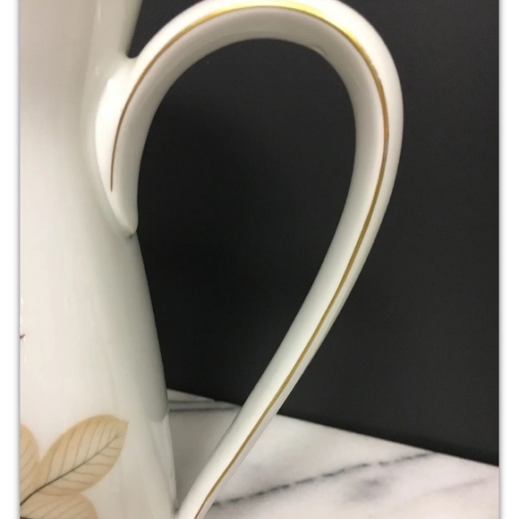 Rosenthal Shadow Rose Coffee Pot Germany Blutenspiel White Porcelain Mid Century - Picture 8 of 13